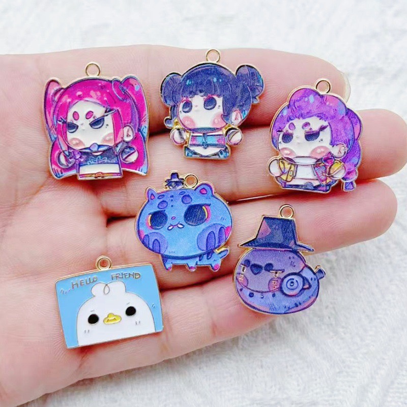 Drop Earrings - 10 szt. Kreskówkowe zawieszki anime, stop