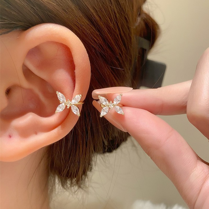 Koreańskie kryształowe klipsy  – Ear Cuff No Piercing recenzja i cena