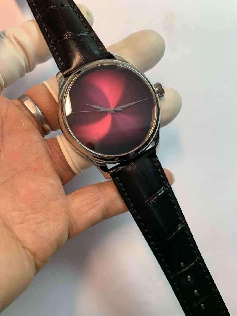 Bezsłowna książka, szwajcarski – Jewellery Watch recenzja i cena