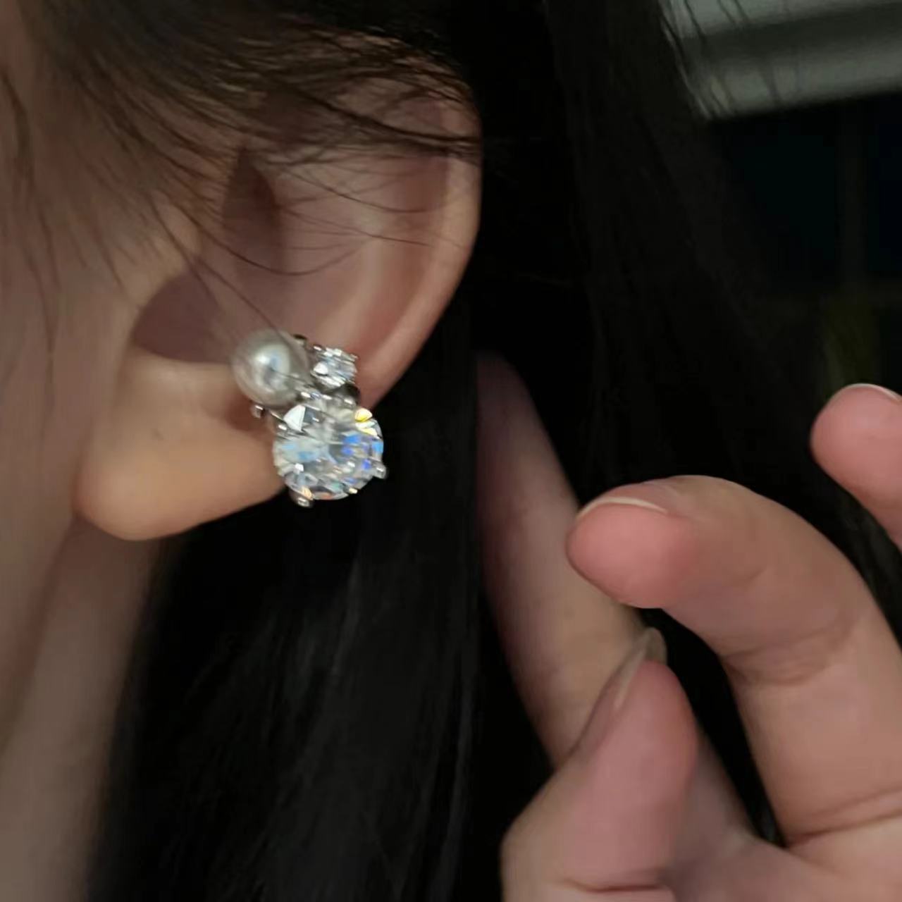 1 szt. Błyszczący Klips na Uch – Ear Cuff No Piercing recenzja i cena